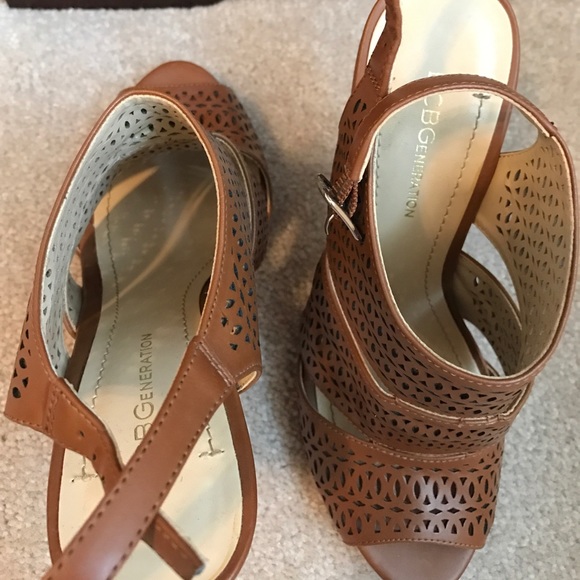 Bcbg heels - Picture 4 of 5